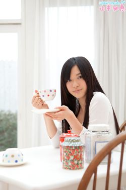 铃木亚美